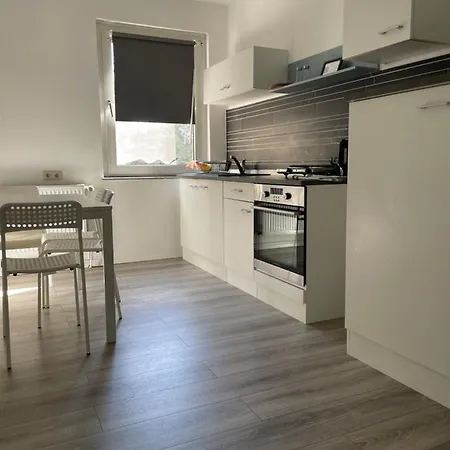 Estrella24 Living London *